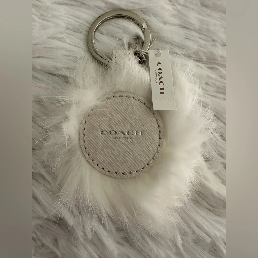 New Coach F62983 Furry Lion Keychain‎ Key Fob Ring Charm - Picture 4 of 5